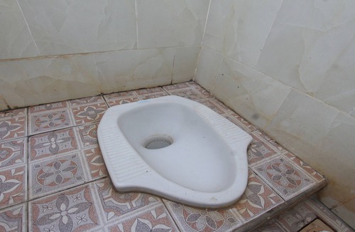 Tanjung Hotel | OYO Life 93154 White Kos Jenggala