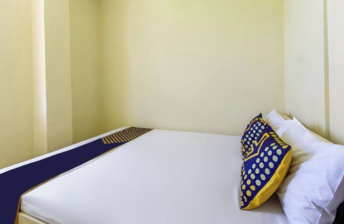 Senggigi Hotel | OYO Life 93399 Kos Batulayar