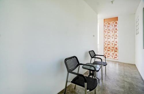 Dinoyo Hotel | OYO Madani Guest House Syariah