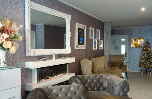 Newquay City Centre Hotel | OYO Newquay Beach Hotel