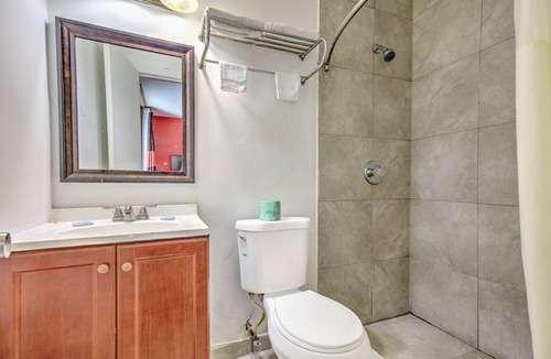 Ashland Hotel | OYO Palm Leaf Motel