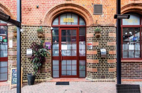 Tokyngton Hotel | OYO The Arch, Wembly Stadium