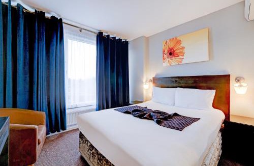 Luton Hotel | OYO The Chiltern Hotel