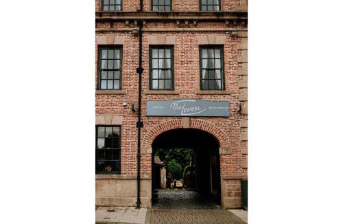 Stokesley Hotel | OYO The Leven