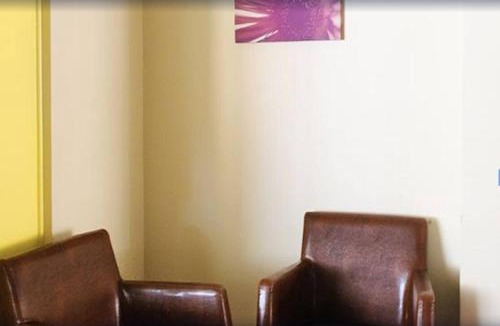 Luton Hotel | OYO The Luton Hotel