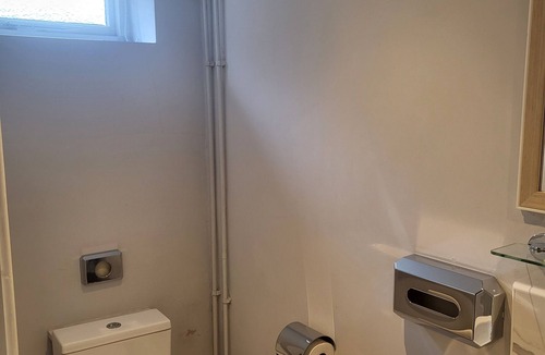 Watton Hotel | OYO Watton Vibe Hotel