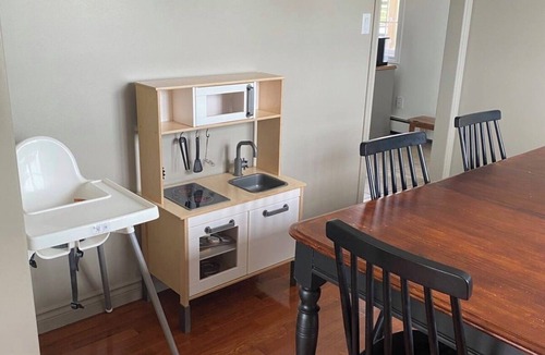 Oyster Bed House | Oyster Bed Family Friendly Home