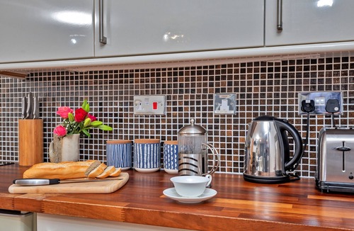 West Cliff Apartment | Oystercatcher