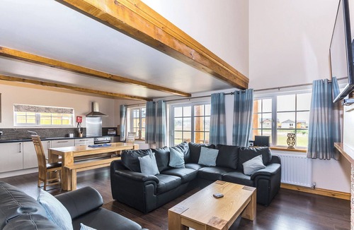 Hornsea Ski Chalet | Oystercatcher Lodge Pet
