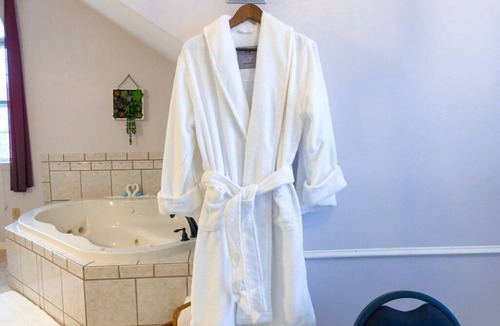 Ponce De Leon Bed & Breakfast | Ozark Couples Retreat: A Romantic Hideaway Near Branson