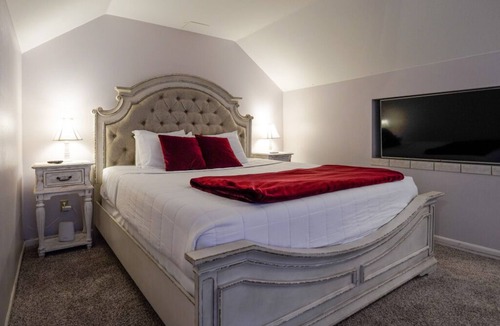 Ponce De Leon Bed & Breakfast | Ozark Couples Retreat: A Romantic Hideaway Near Branson