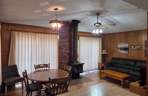 Mountain Home Cottage | Ozark Mountain Woodland Lake Deluxe Cottage