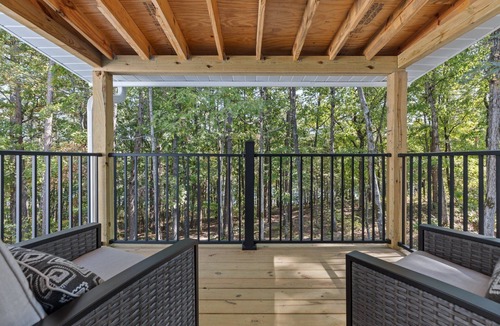 Shirley House | Ozark Shores- Lakefront, Hot Tub, Air Hockey