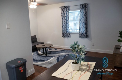 Old East Dallas Apartment | ⚛Ozone Cleaned KingBed Near Deep Ellum*2⚛