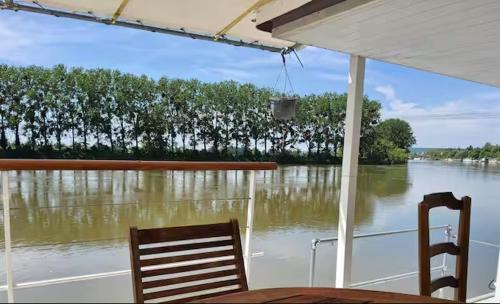 Herblay Apartment | Péniche sur la Seine