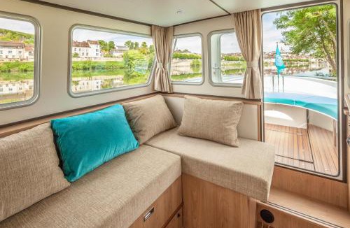 Port Ariane Boat Rental | Pénichettes itinérantes sans permis - Locaboat