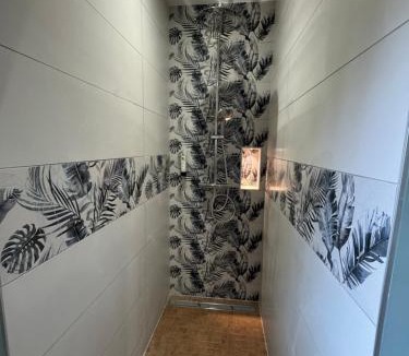 Montcornet House | Pétalya Lodge