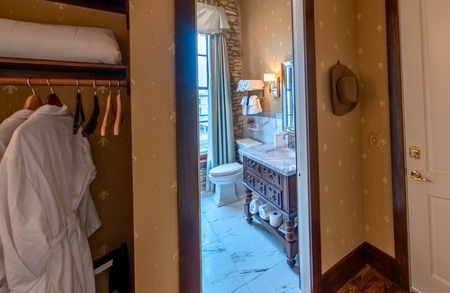 Navasota Hotel | P.A. Smith Hotel