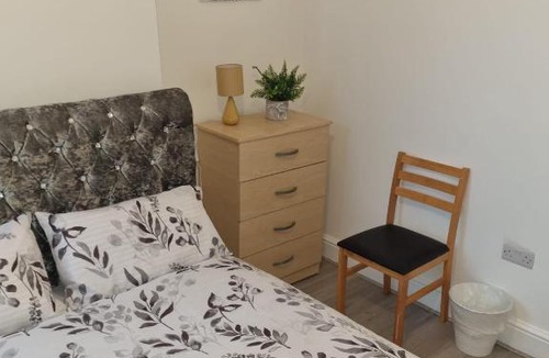 Thornton Heath House | P Home