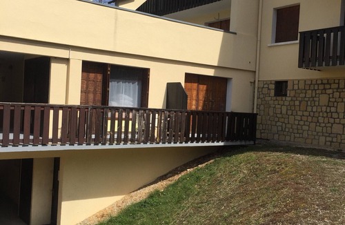 Lans-en-Vercors Apartment | P - Renovated studio sleeps 4 - Week and/or Weekend