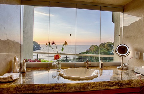 Boca de Tomatlan Villa | P V South Shore Luxury Accommodations