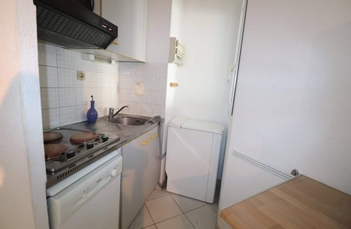 Le Grau-Du-Roi Apartment | P2 Cabin for 6 people with all comfort, parking, swimming pool