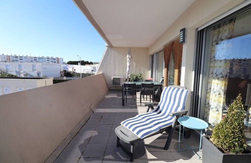 Le Grau-Du-Roi Apartment | P3 luxury terrace swimming pool parking air conditioning wifi