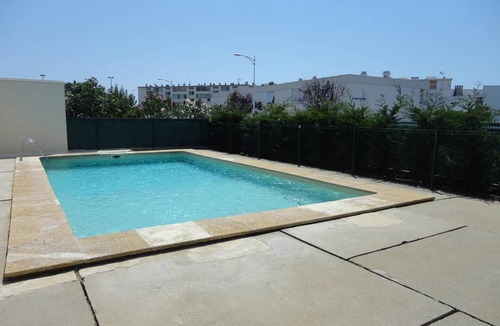 Le Grau-Du-Roi Apartment | P3 luxury terrace swimming pool parking air conditioning wifi