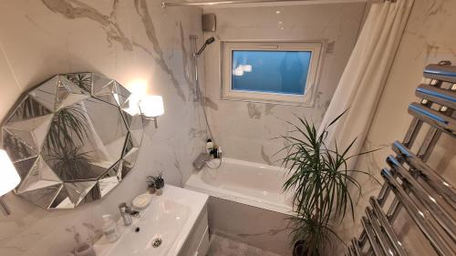Kokkedal Apartment | P7 Gardens - Close to station and nature