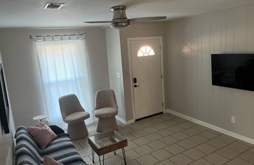 South Pensacola Apartment | PAC-Man 2-bedroom apartment in cool Pensacola with AC for relaxing stays