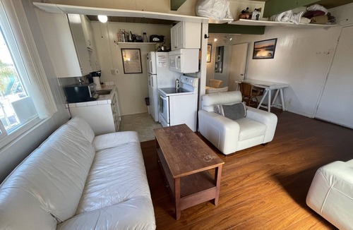 Pacific Beach Apartment | Pacific Beach Clean Relaxing Flat-1BR, Sleeps 5, 1 Mi. To Ocean/half Mile To Bay