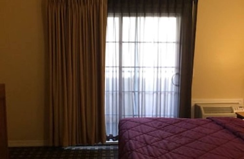 Seaside Hotel | Pacific Best Inn