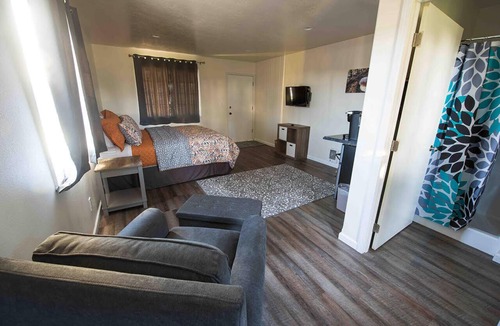 Pacific City Hotel | Pacific City Inn