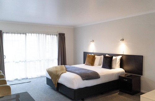 Whakatane Hotel | Pacific Coast Motor Lodge