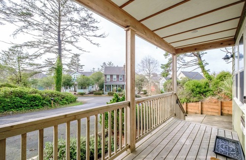 Nelscott House | Pacific Dunes Beach Home in Olivia Beach