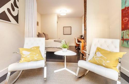 Pacific Heights House | Pacific Heights Victorian Garden Suite