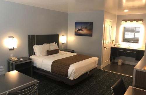 North Fremont Street Hotel | Pacific Inn Monterey