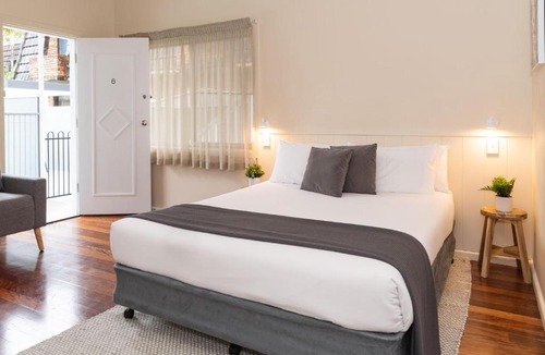 Forster Hotel | Pacific Motel 05