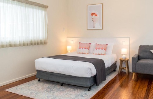 Forster Hotel | Pacific Motel 08