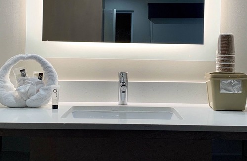 Downtown San Jose Hotel | Pacific Motor Inn