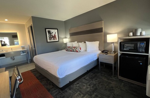 Downtown San Jose Hotel | Pacific Motor Inn