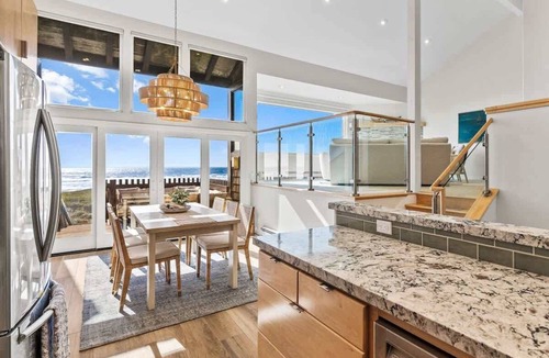 Castroville House | Pacific Oasis | An Oceanfront Escape