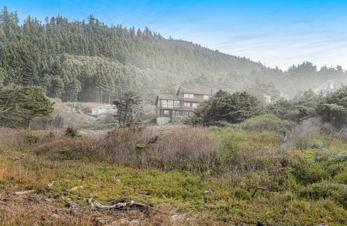 Arch Cape House | Pacific Ocean View Lodge