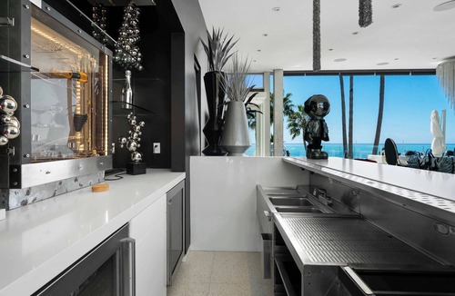 Pacific Palisades House | Pacific Palisades 3BR | Fire Pit by Colby & Conrad