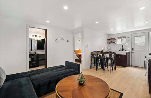 Pacific Palisades House | Pacific Palisades 4BR | Views by Colby & Conrad
