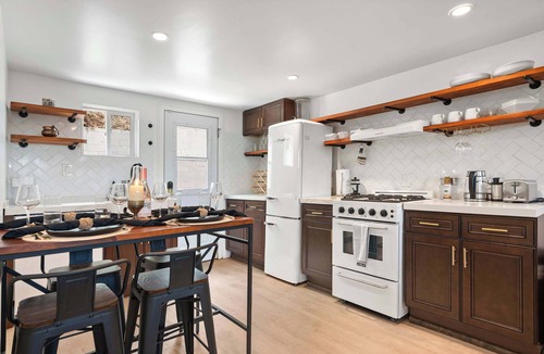 Pacific Palisades House | Pacific Palisades 4BR | Views by Colby & Conrad