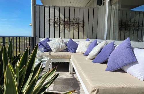 Gearhart Condo | Pacific Palisades P460