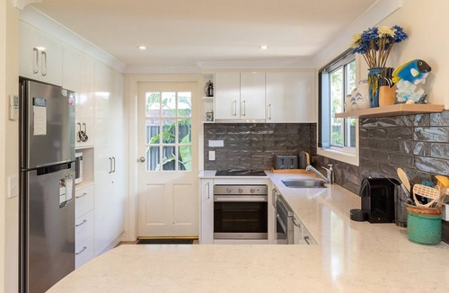 Elizabeth Beach House | Pacific Palms @ Elizabeth Beach