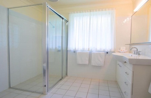 Elizabeth Beach Resort | Pacific Palms Resort