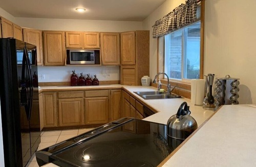 Bandon House | Pacific Panorama - 5 bedrooms + loft